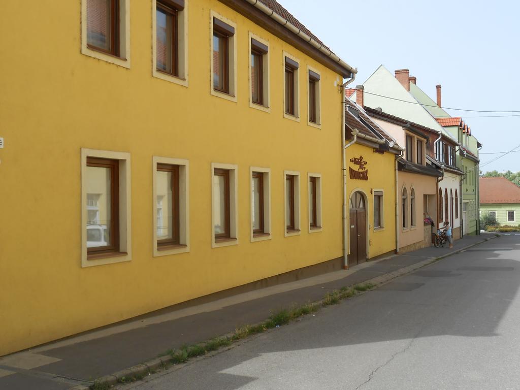 Diófa Vendégház Eger Exterior foto